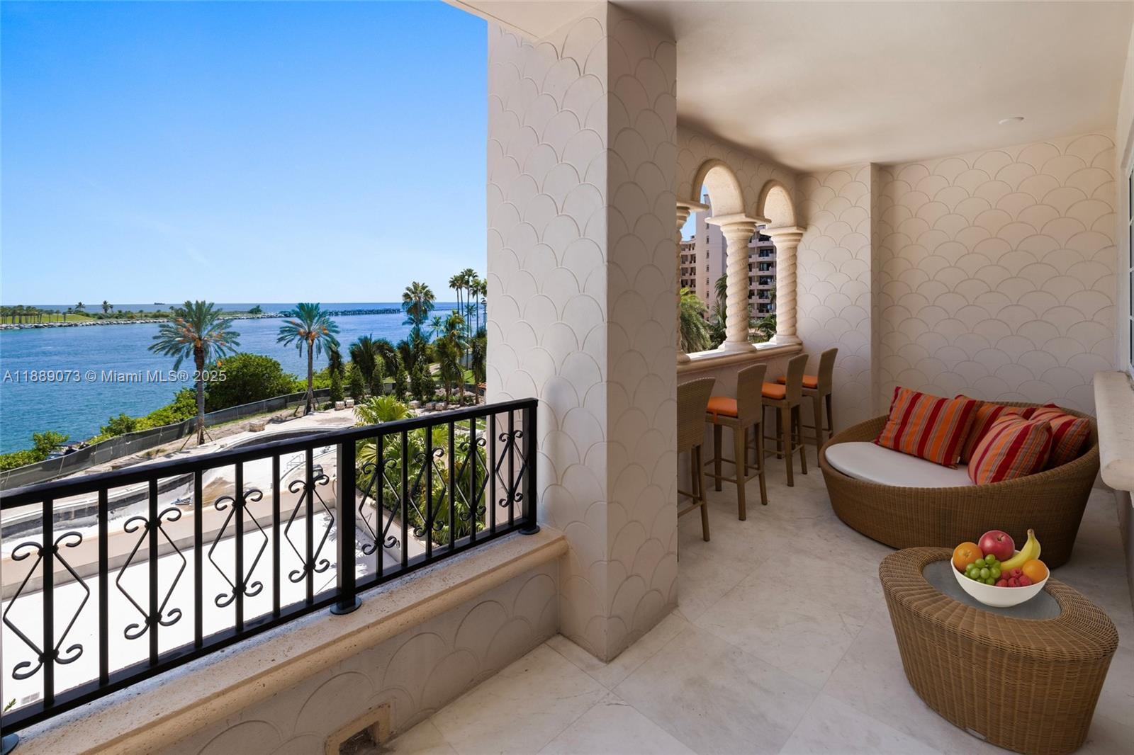 7133 Fisher Is Dr #7133 Miami Beach, FL 33109