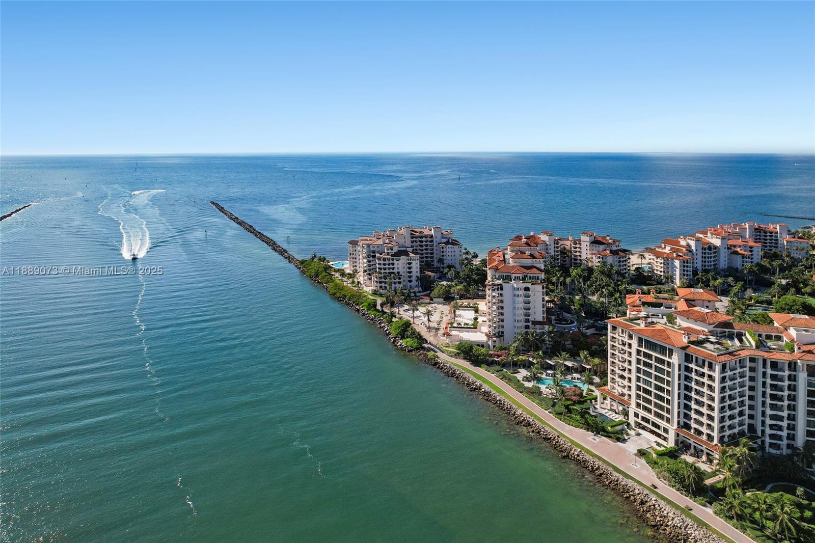 7133 Fisher Is Dr #7133 Miami Beach, FL 33109