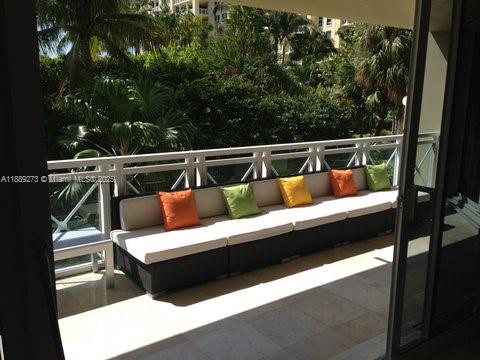 430 Grand Bay Dr #207 Key Biscayne, FL 33149