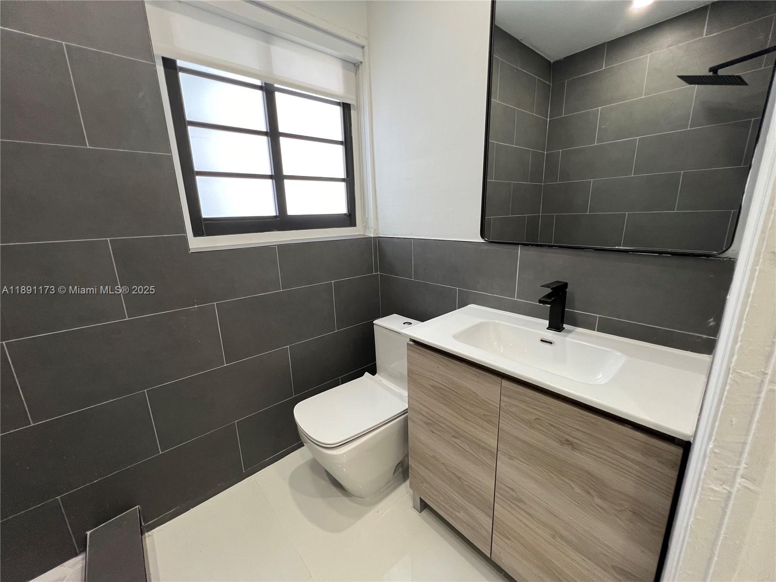 733 Michigan Ave #9,Miami Beach, FL 33139