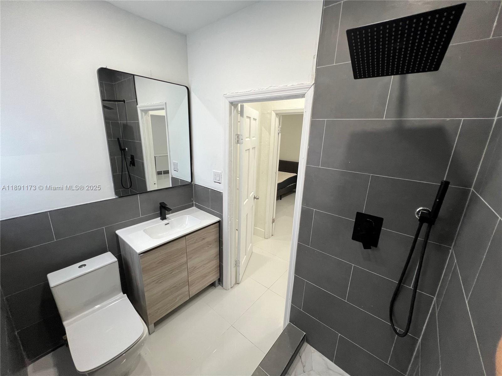 733 Michigan Ave #9,Miami Beach, FL 33139