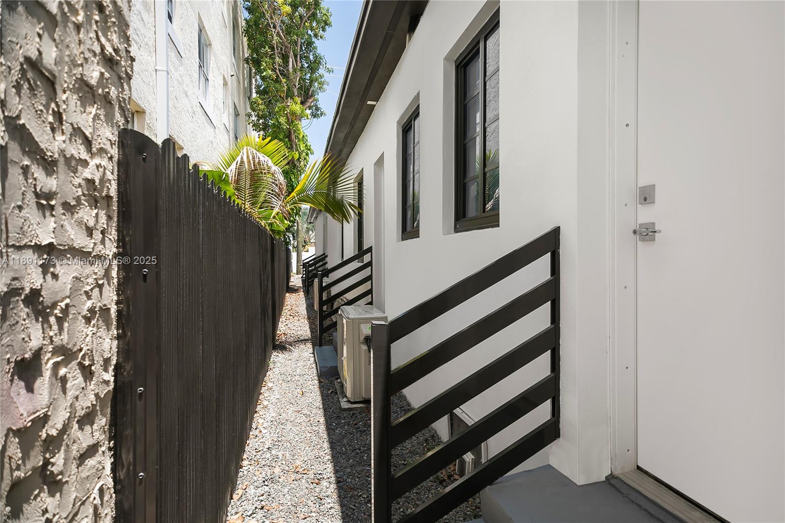 733 Michigan Ave #9,Miami Beach, FL 33139