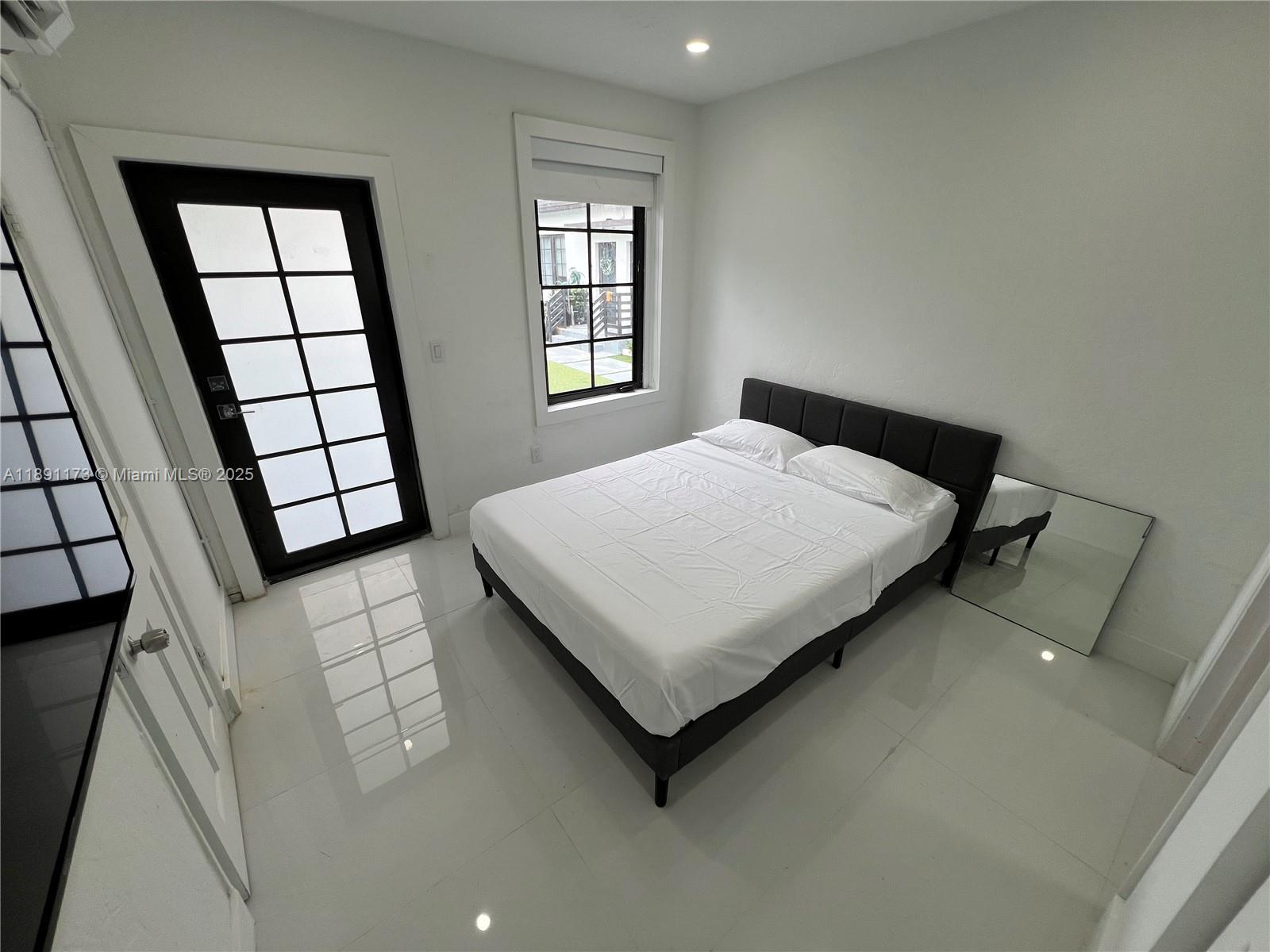 733 Michigan Ave #9,Miami Beach, FL 33139