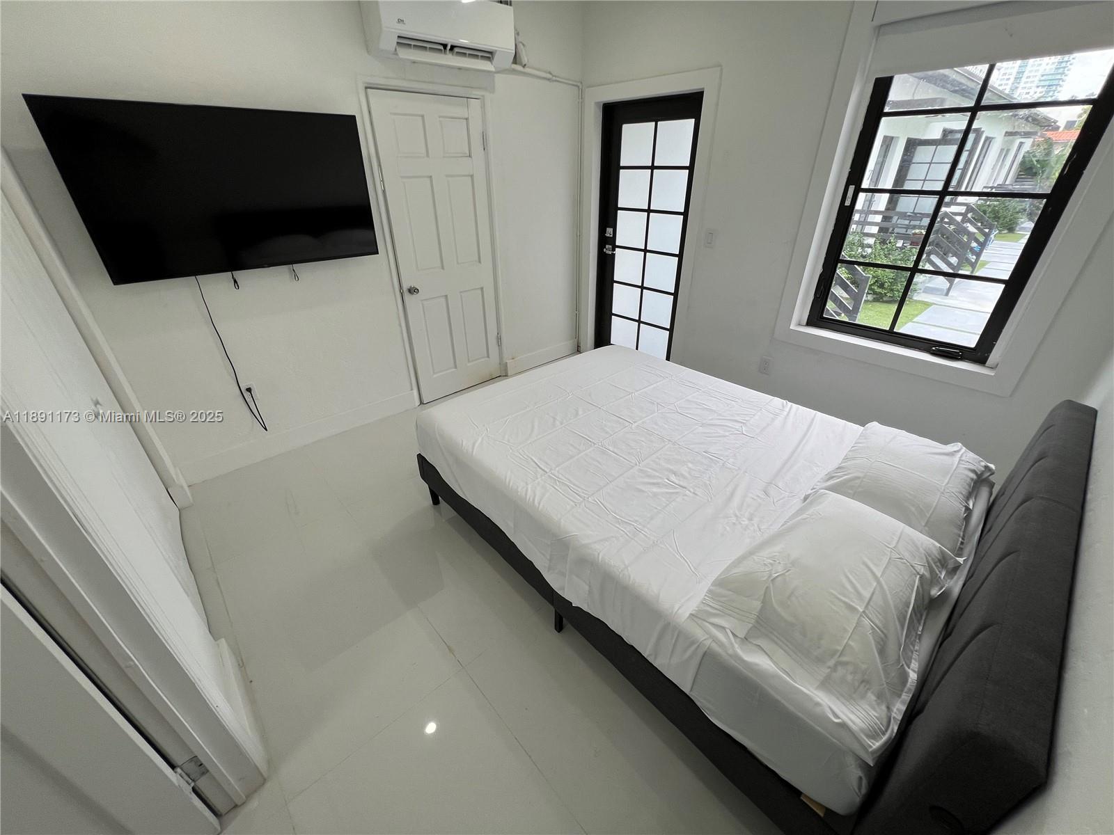 733 Michigan Ave #9,Miami Beach, FL 33139