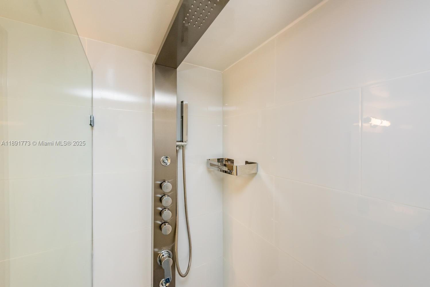 19801 E Country Clb Dr #4501 Aventura, FL 33180