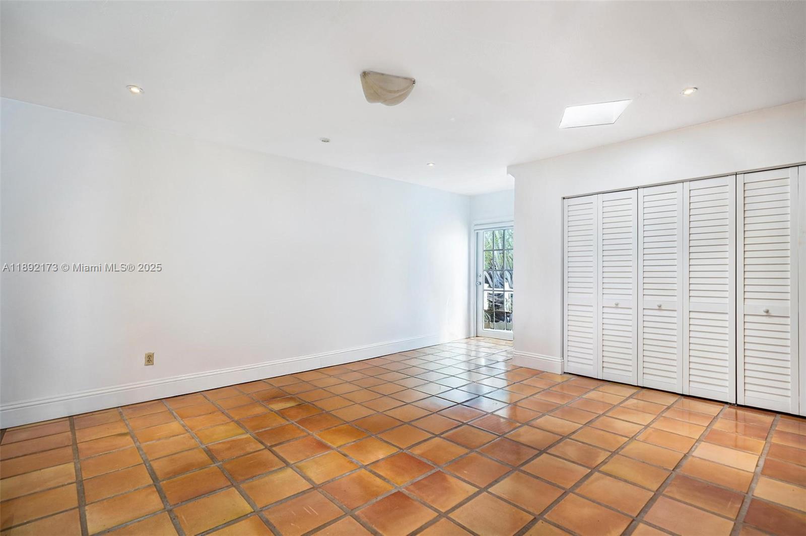 2120 S Bayshore Dr Miami, FL 33133