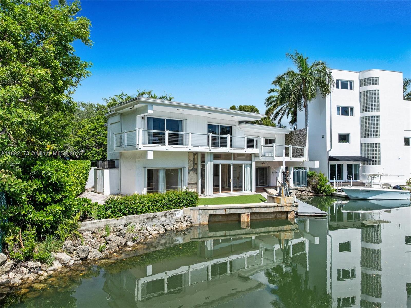 2120 S Bayshore Dr Miami, FL 33133