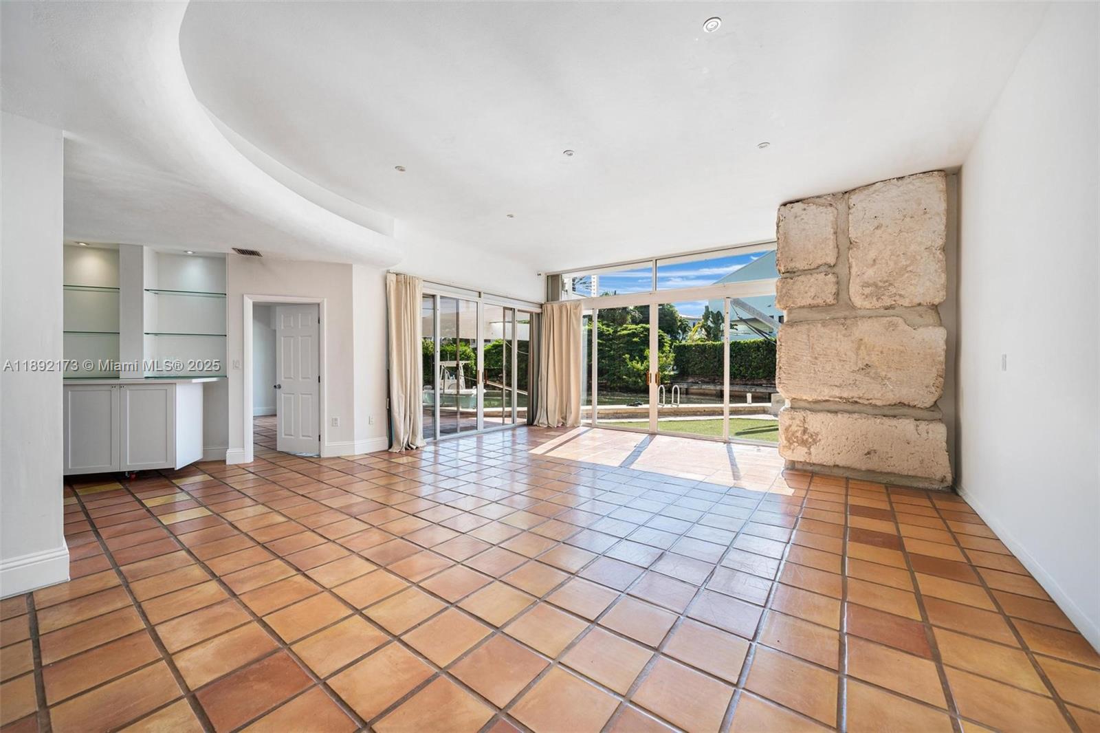 2120 S Bayshore Dr Miami, FL 33133