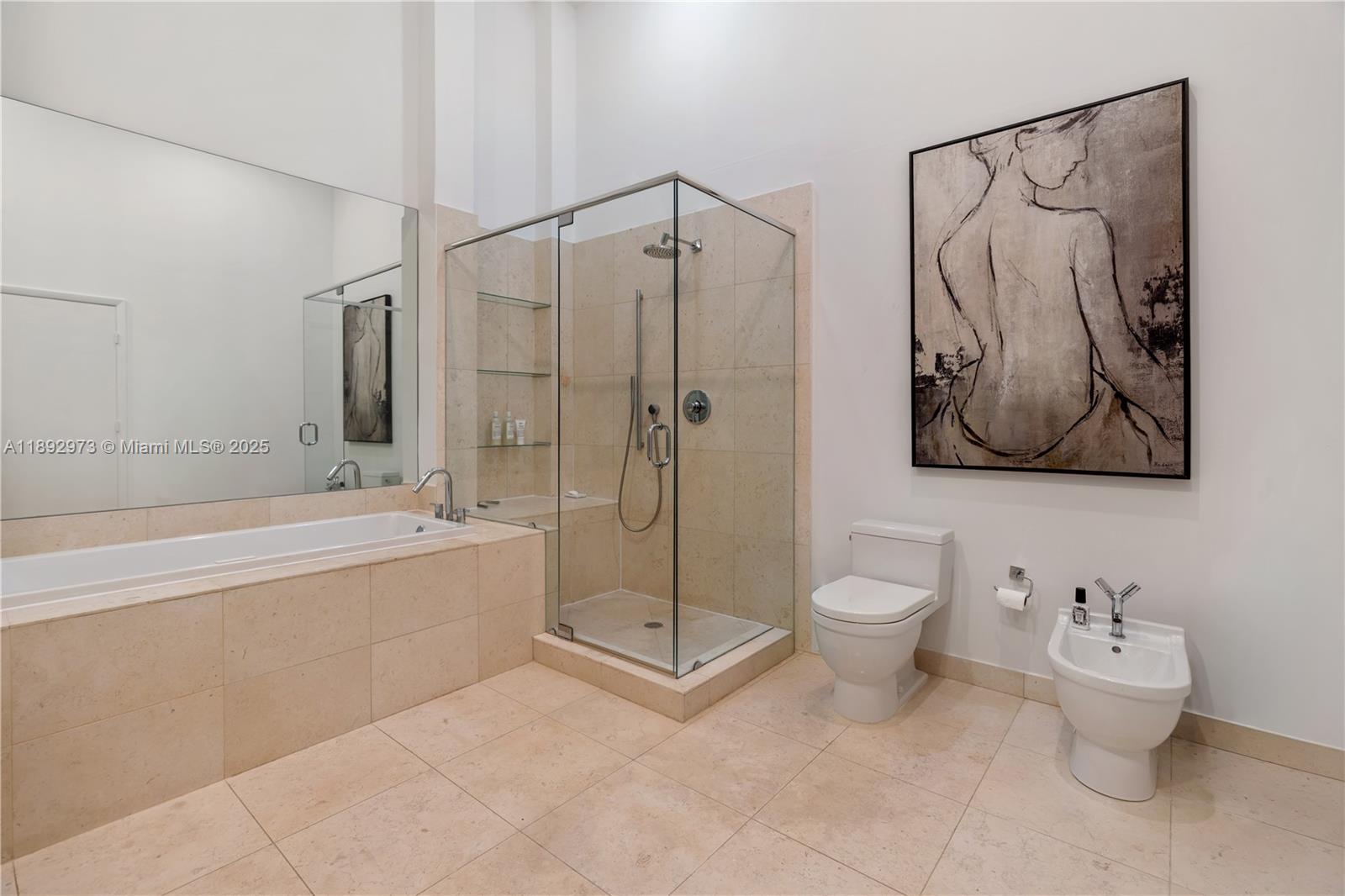image Iconbrickell Condo No 127