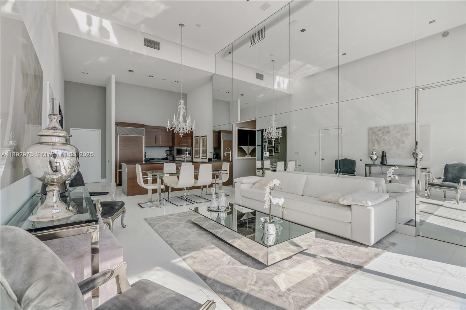 image Iconbrickell Condo No 17