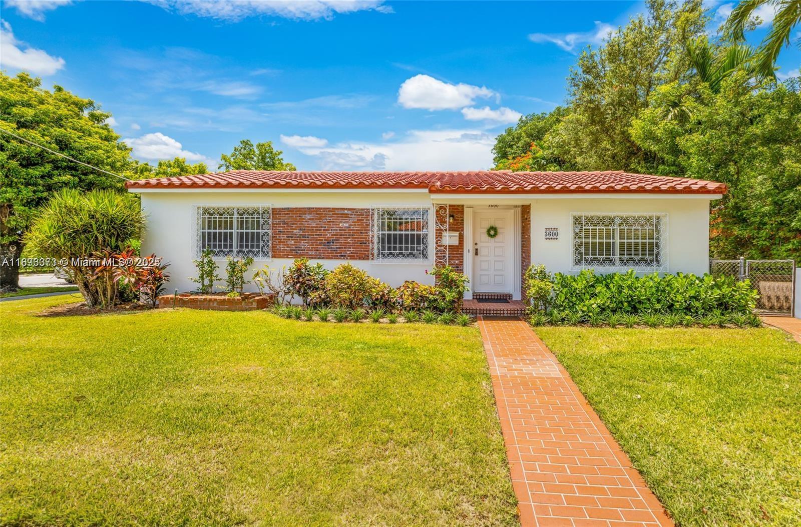 3600 SW 26th St