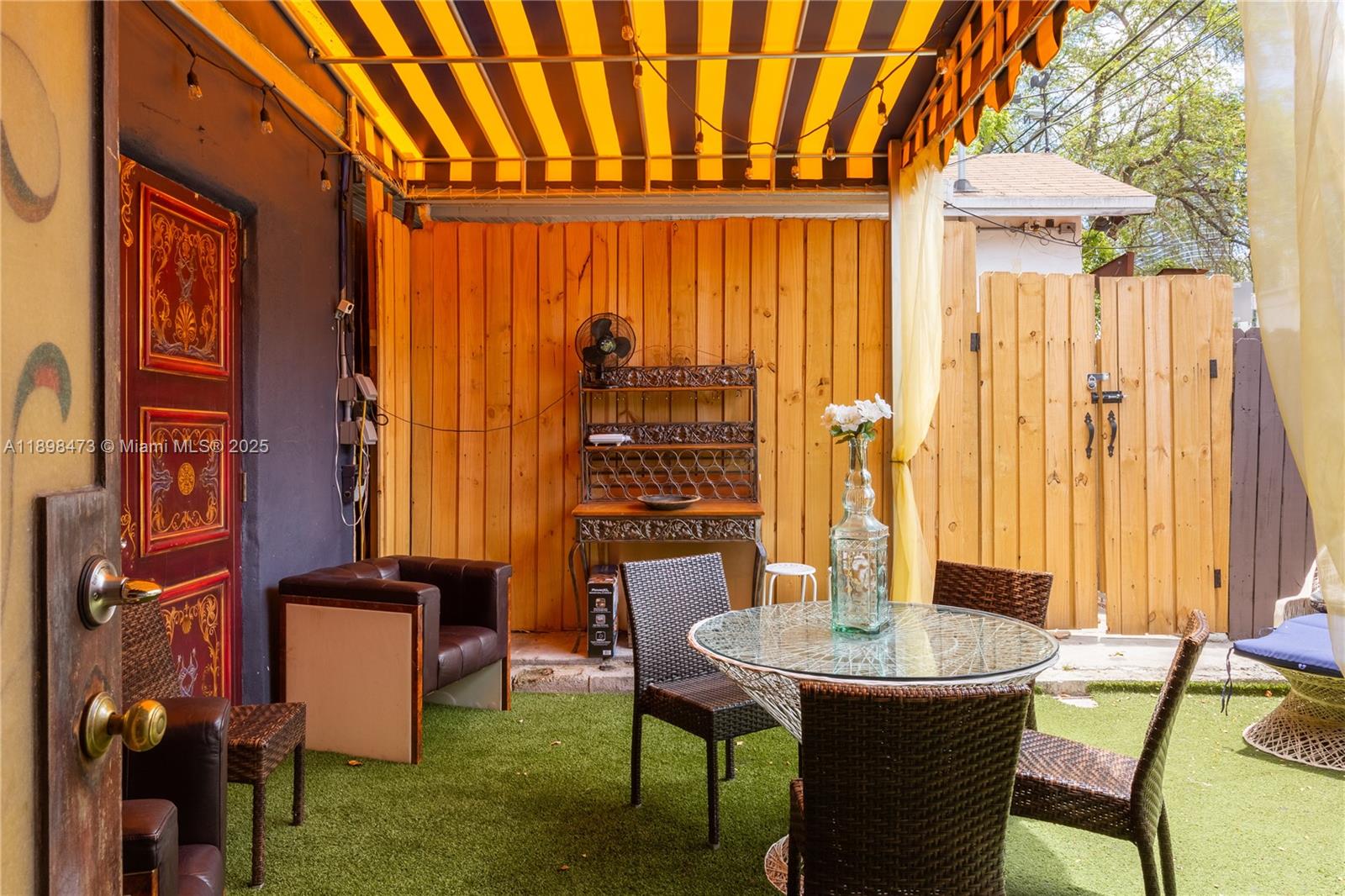 101 NE 20th St Miami, FL 33137