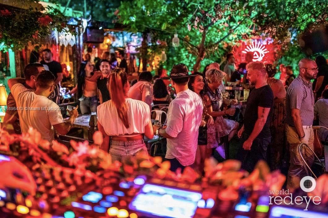 101 NE 20th St Miami, FL 33137