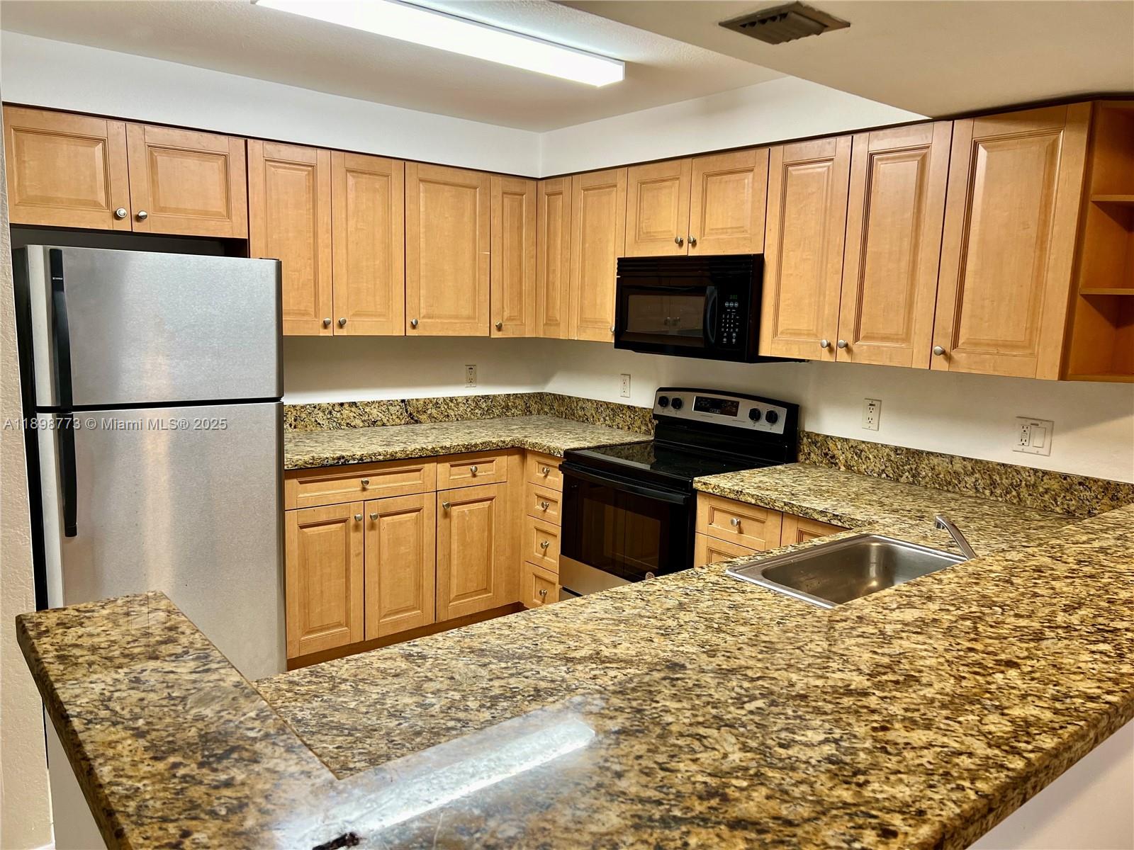 5201 Geneva Way #102