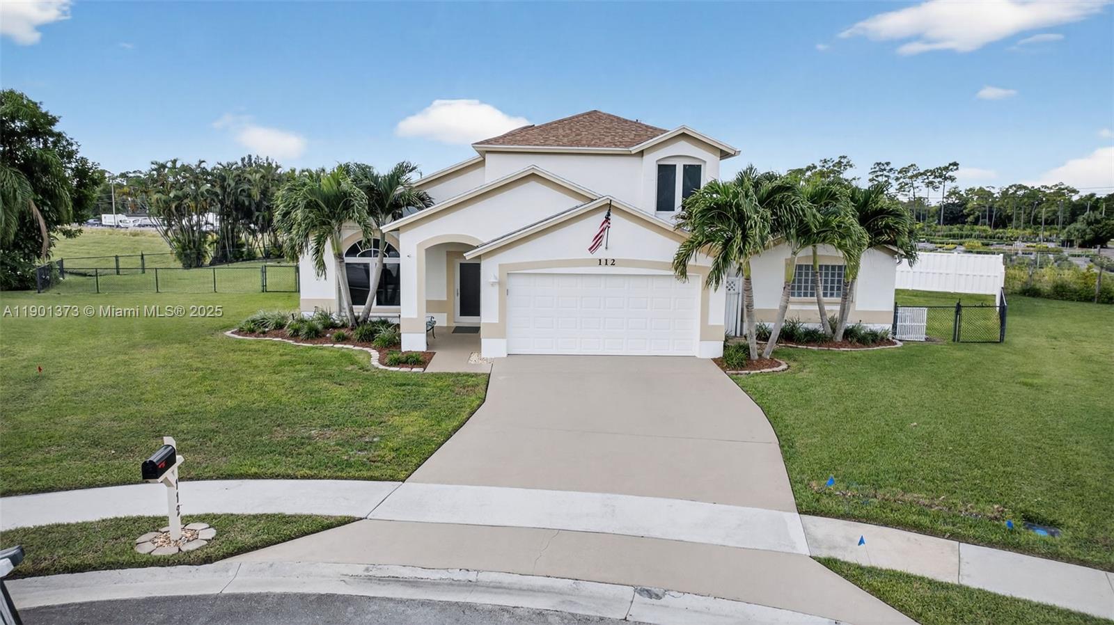 112 Camelot Ct Royal Palm Beach, FL 33411