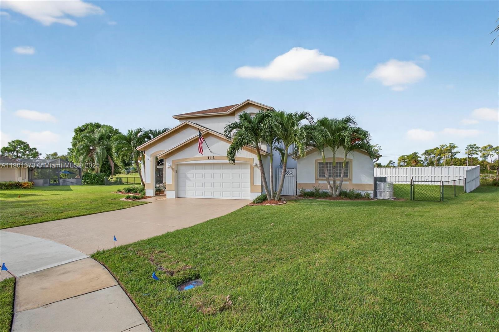 112 Camelot Ct Royal Palm Beach, FL 33411