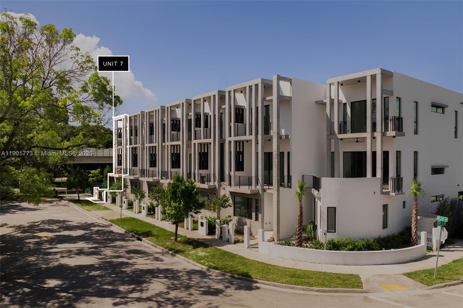 84 SW 28th Rd #7 Miami, FL 33129