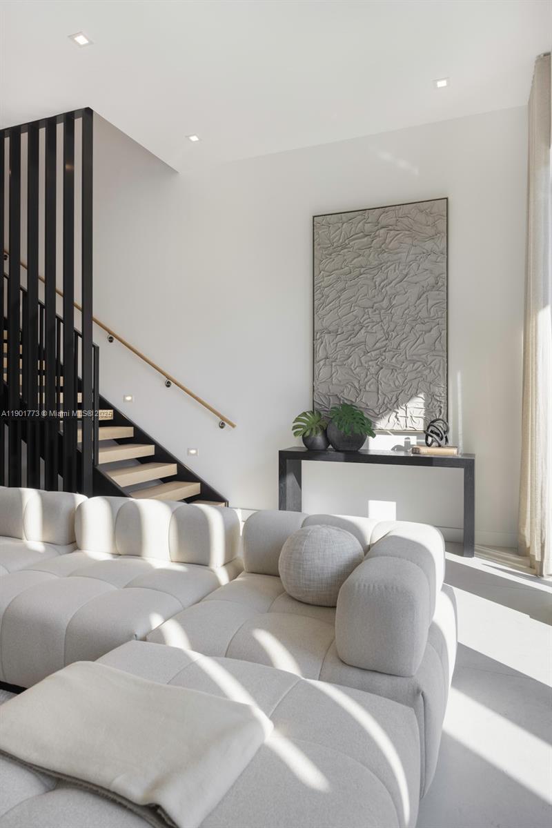 84 SW 28th Rd #7 Miami, FL 33129