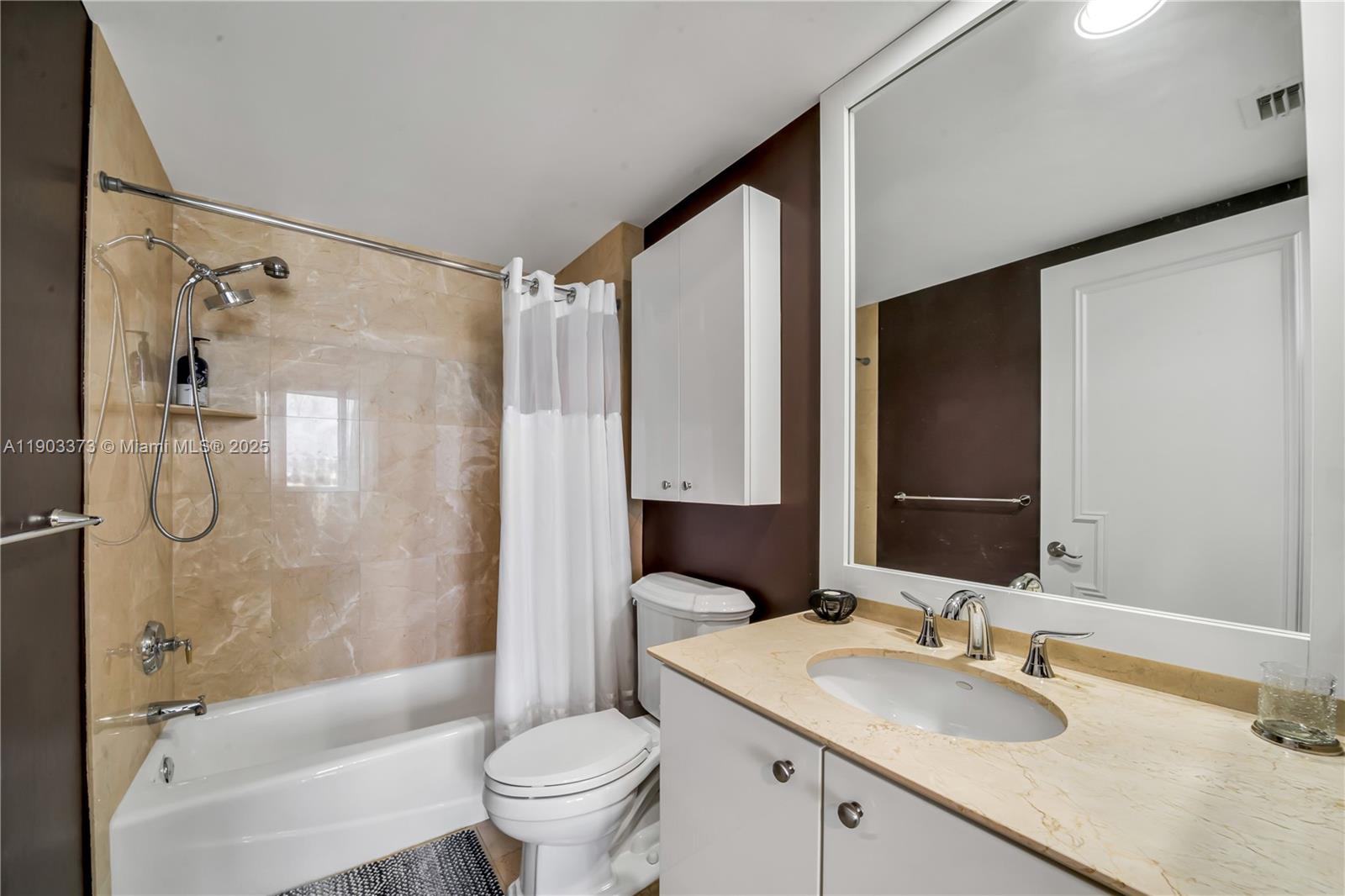 image Ocean One Condo16