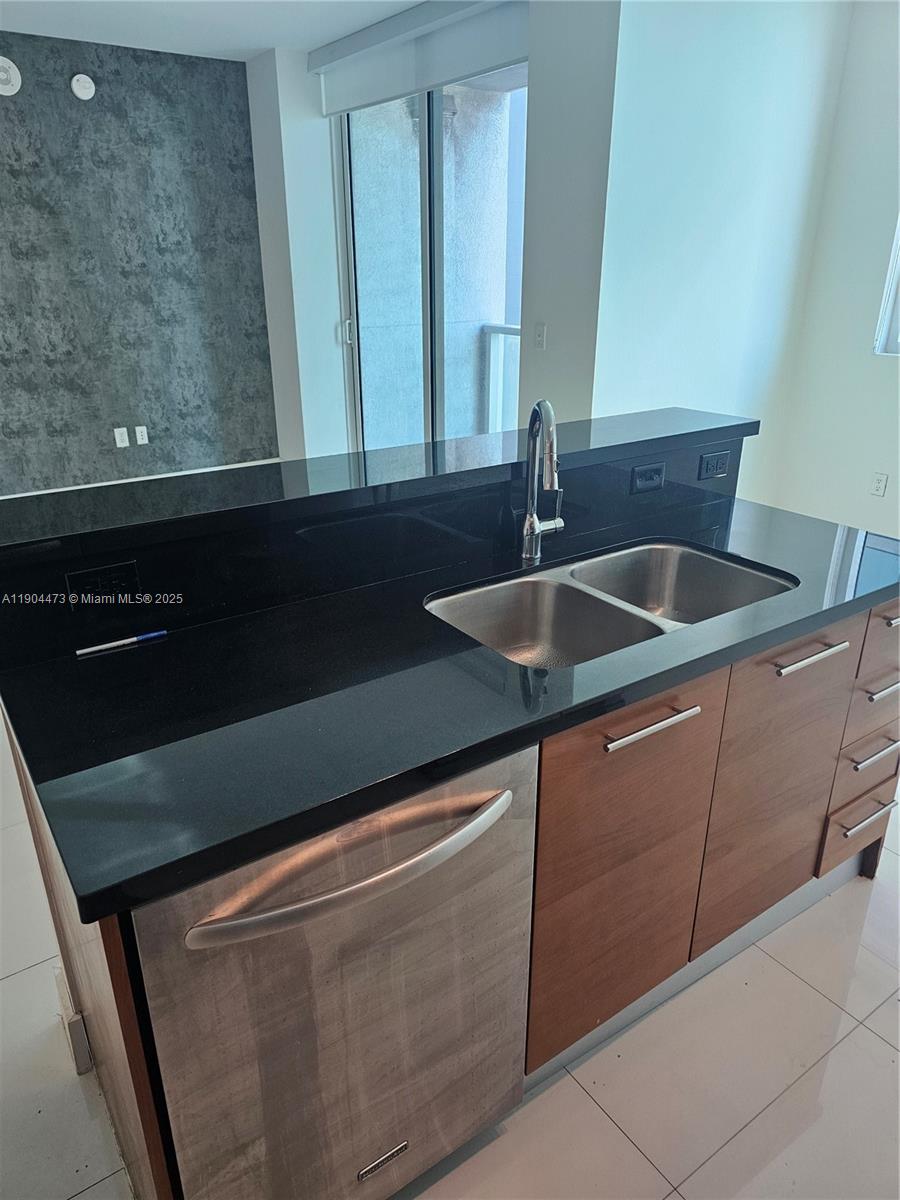 image Vizcayne North10