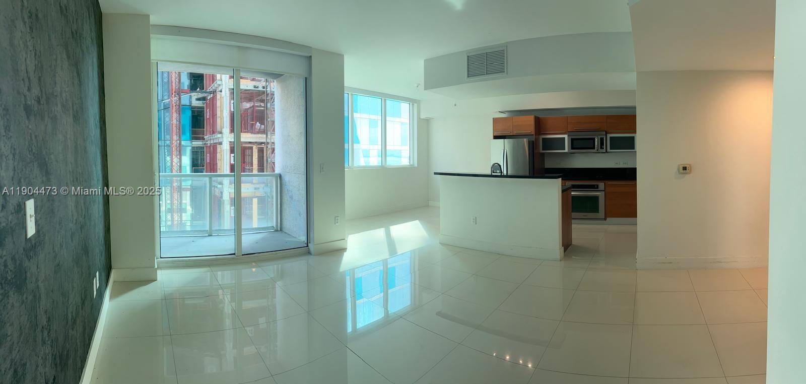 image Vizcayne North17