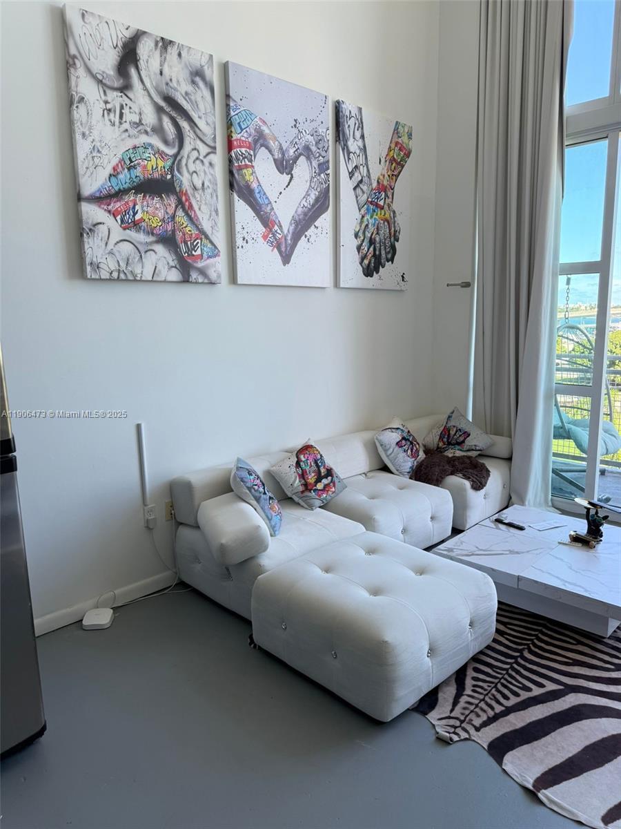 image Vizcayne South16