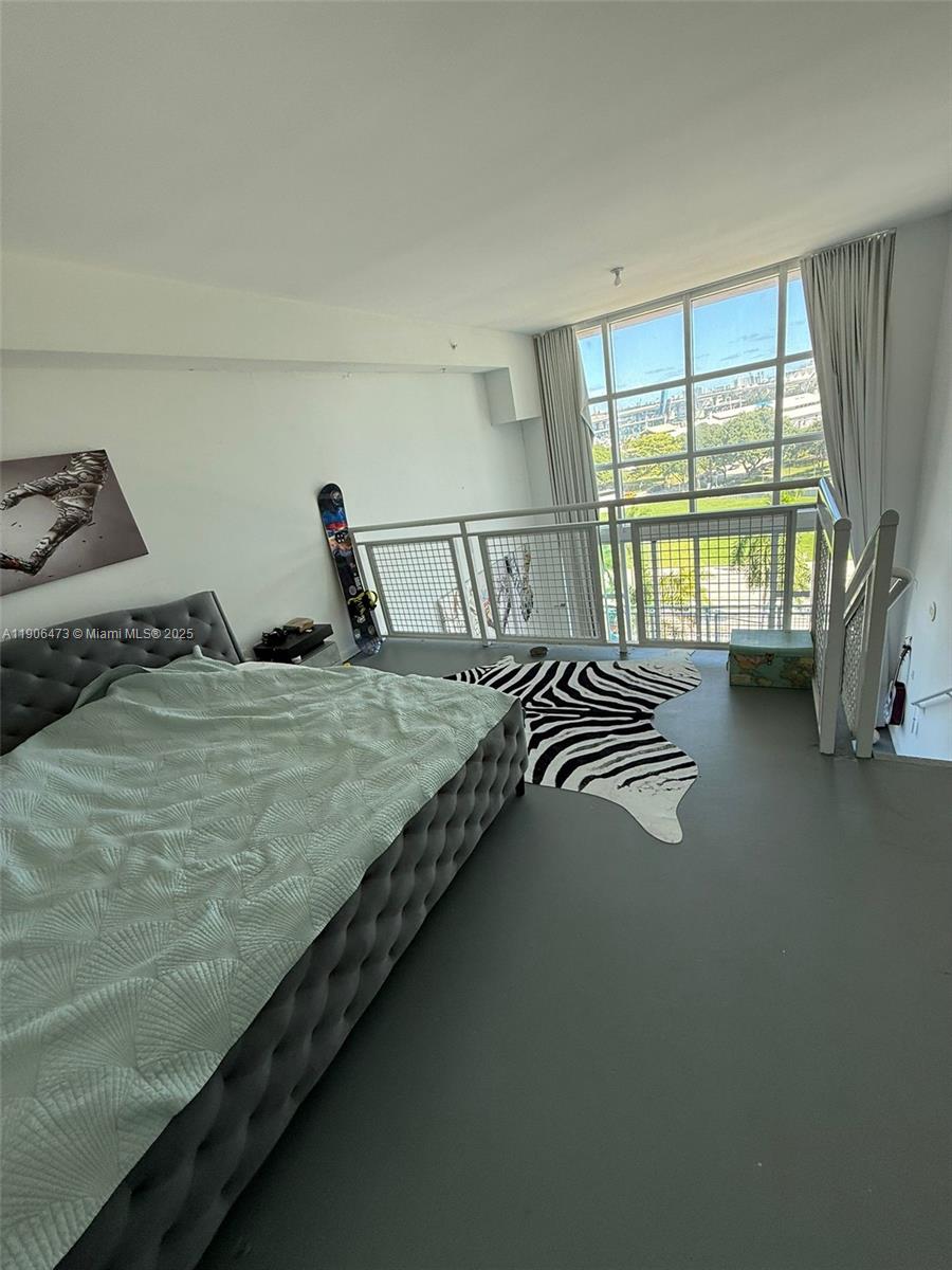 image Vizcayne South5