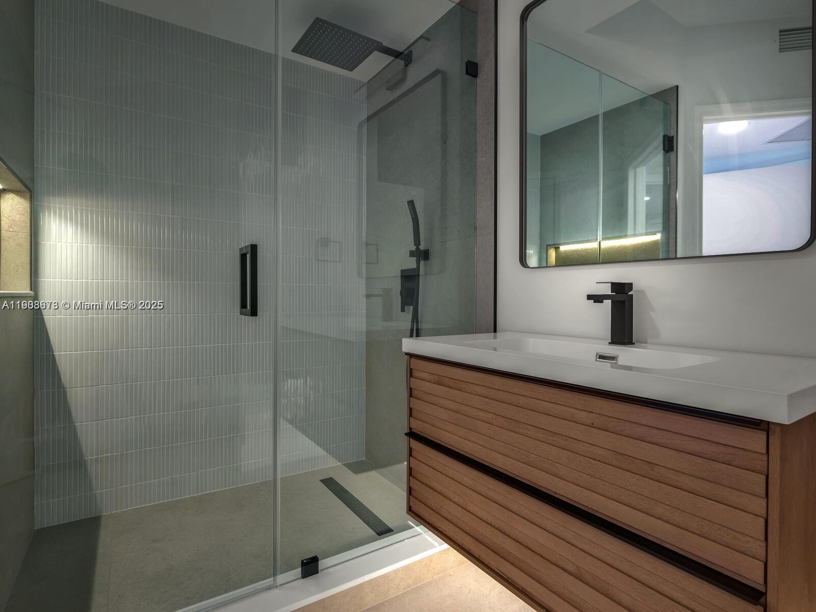 image Waverly At South Beach3