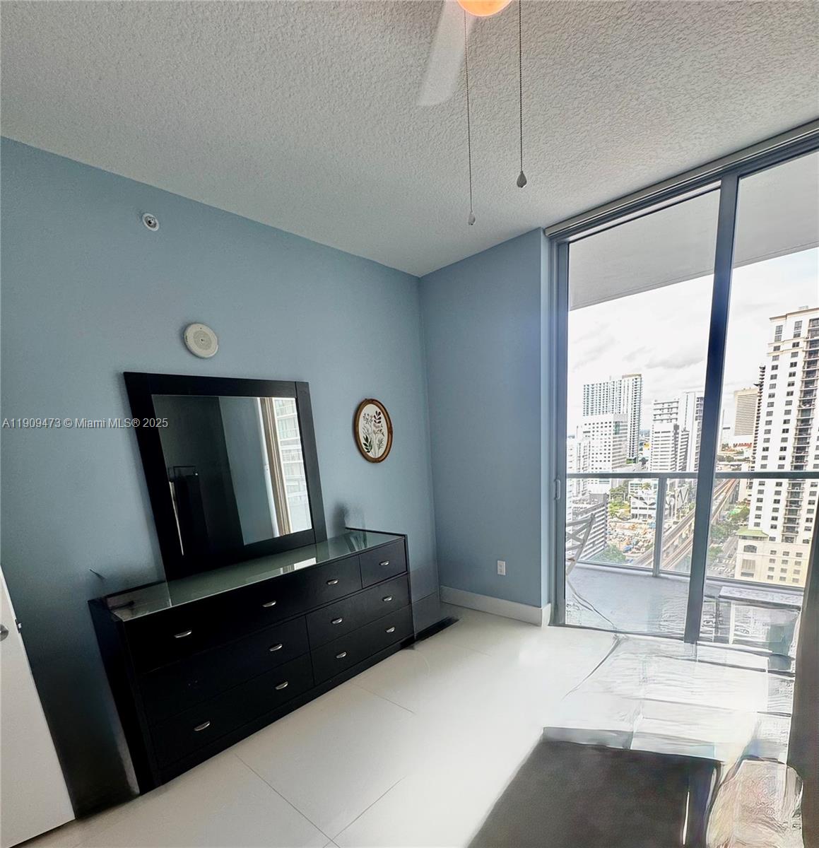image Axis On Brickell Condo15