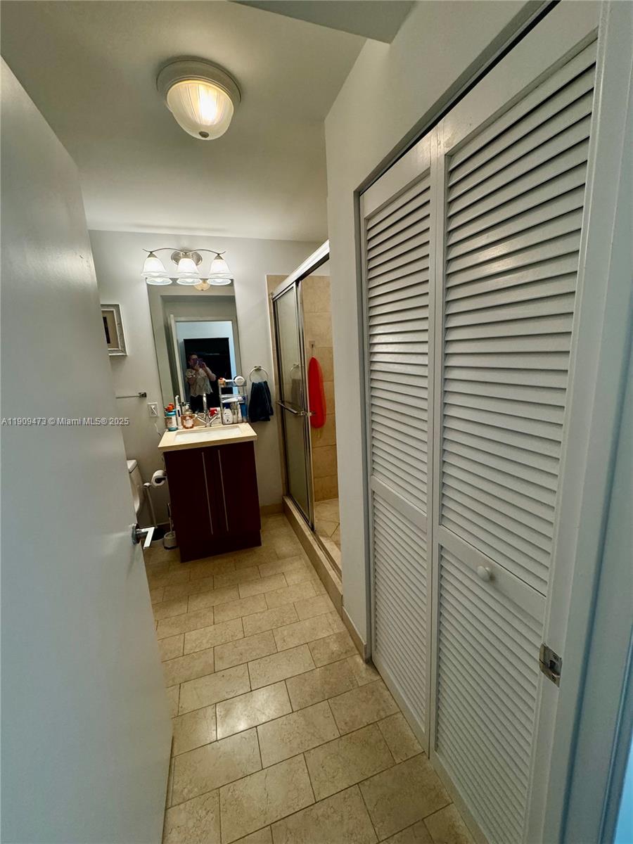 image Axis On Brickell Condo20