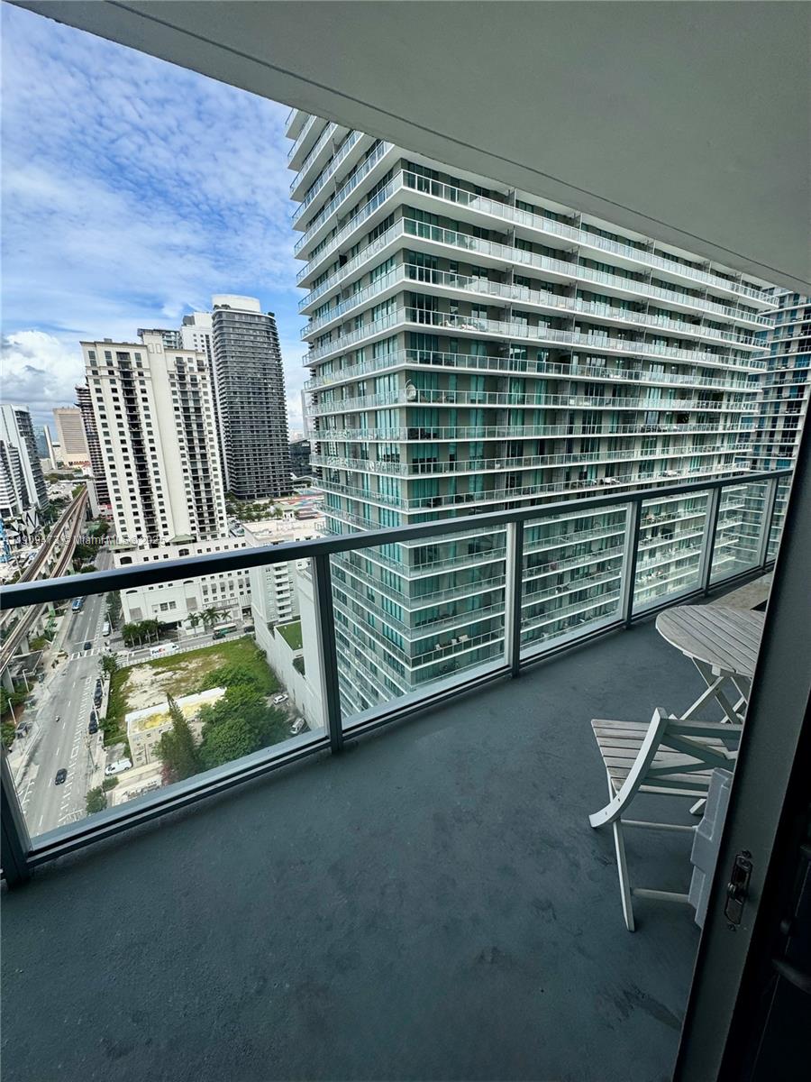 image Axis On Brickell Condo26
