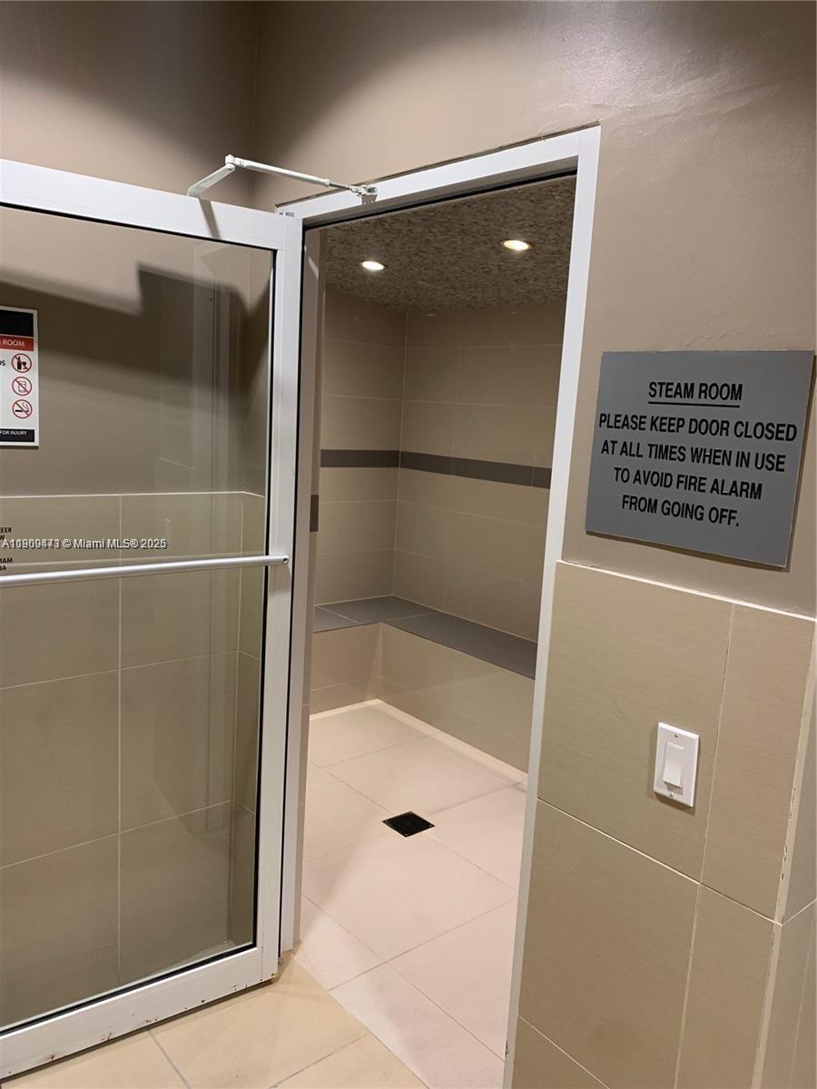 image Axis On Brickell Condo37