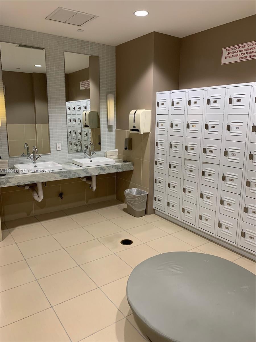 image Axis On Brickell Condo41