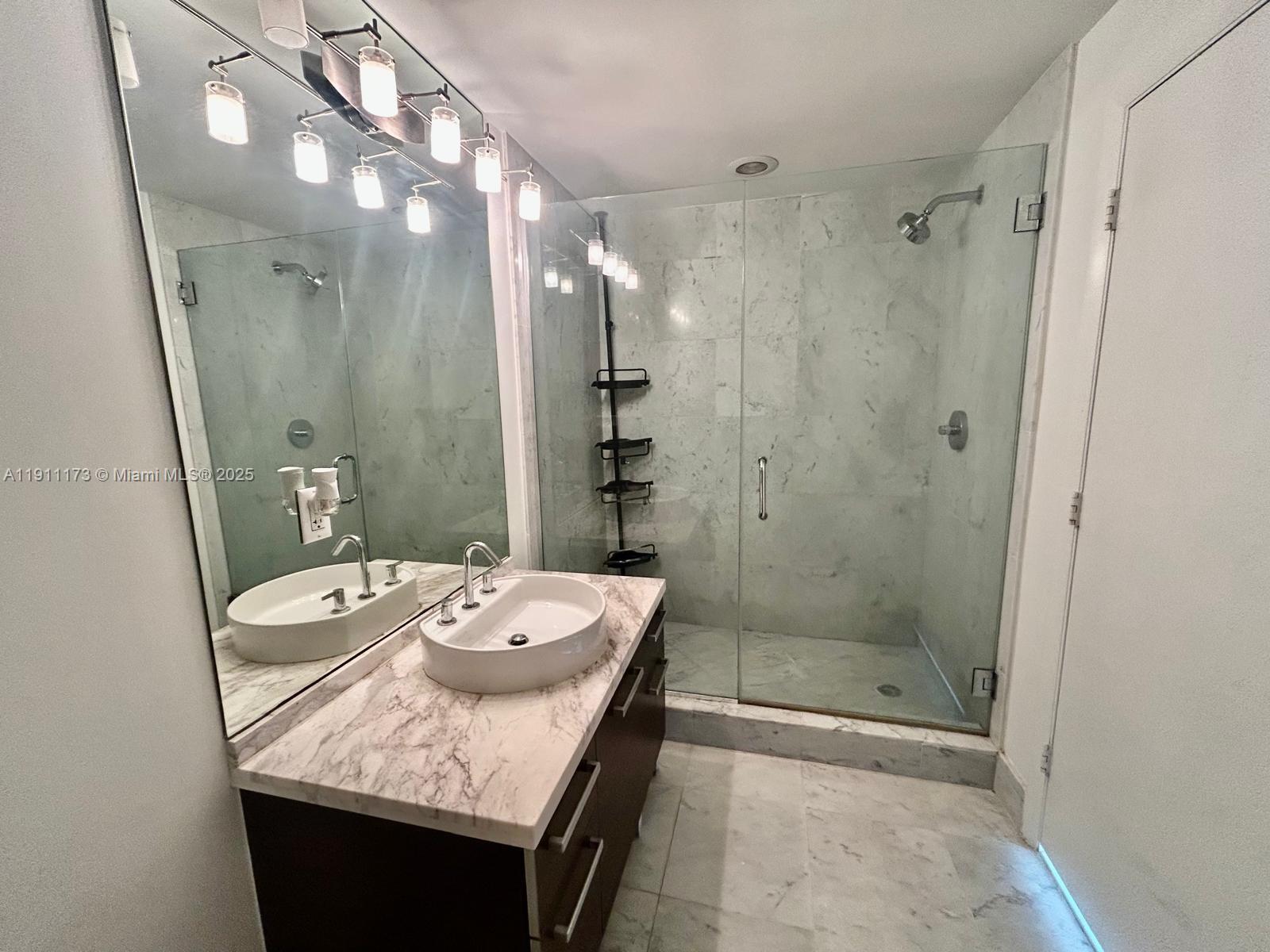 image Vizcayne South Condo11