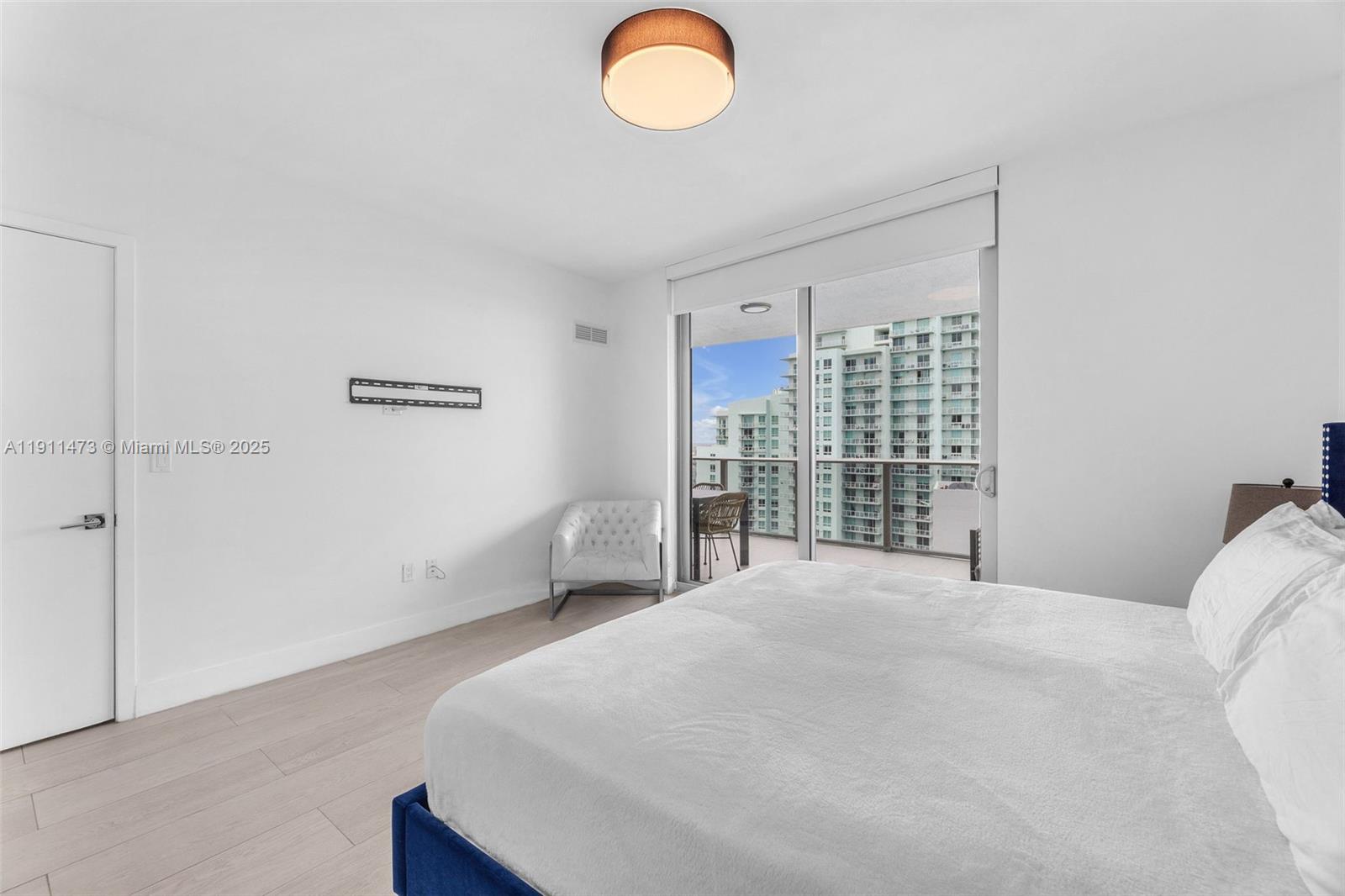 image Aria On The Bay15