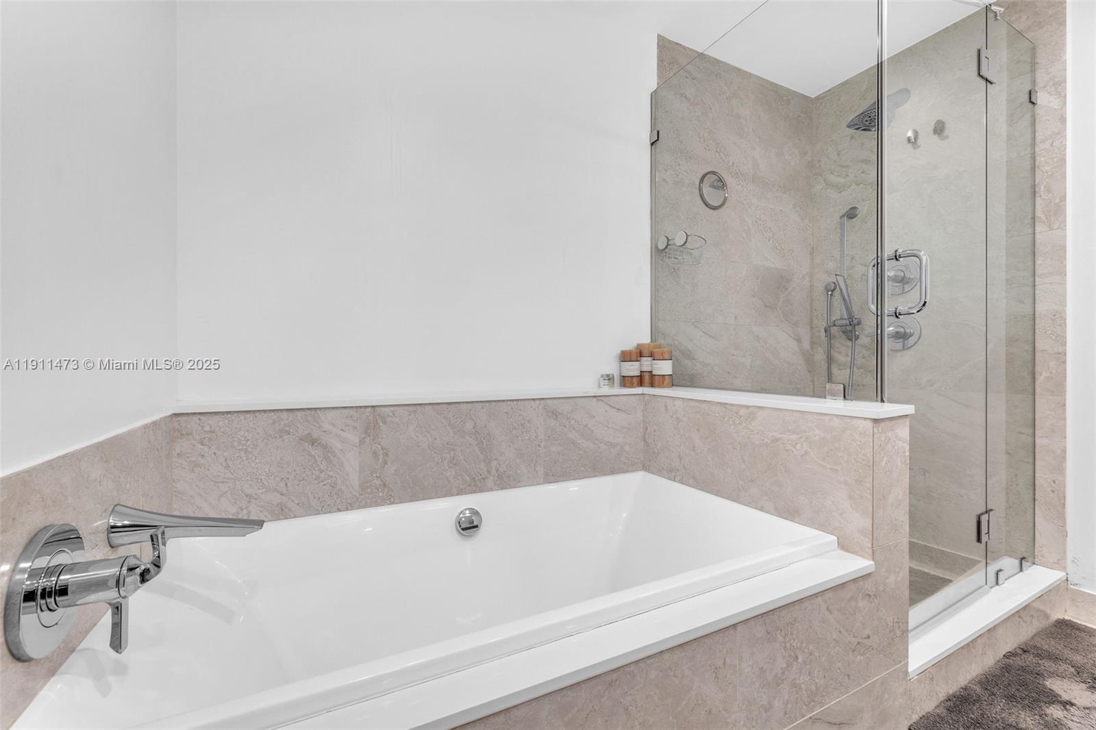 image Aria On The Bay19