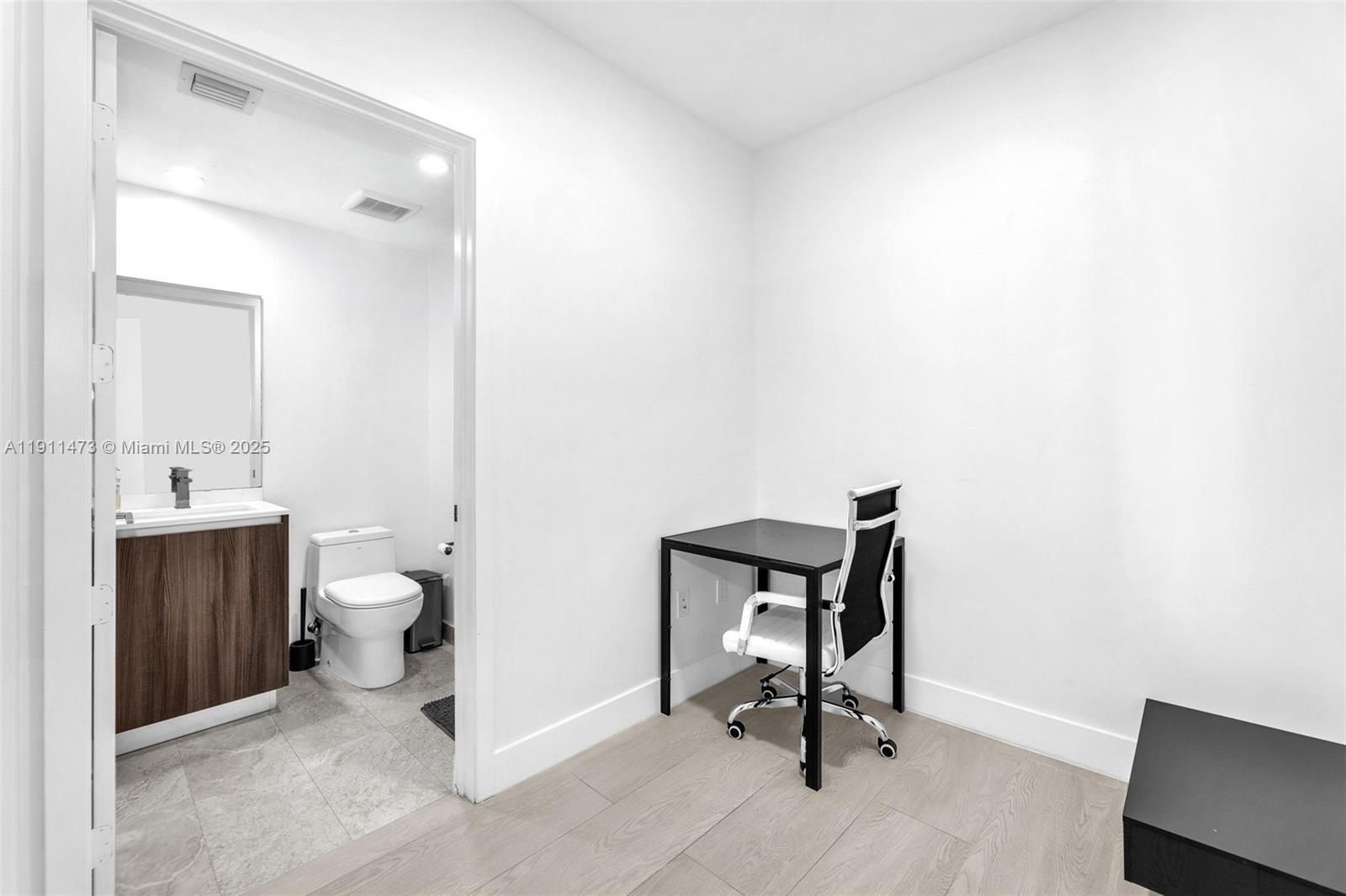 image Aria On The Bay22