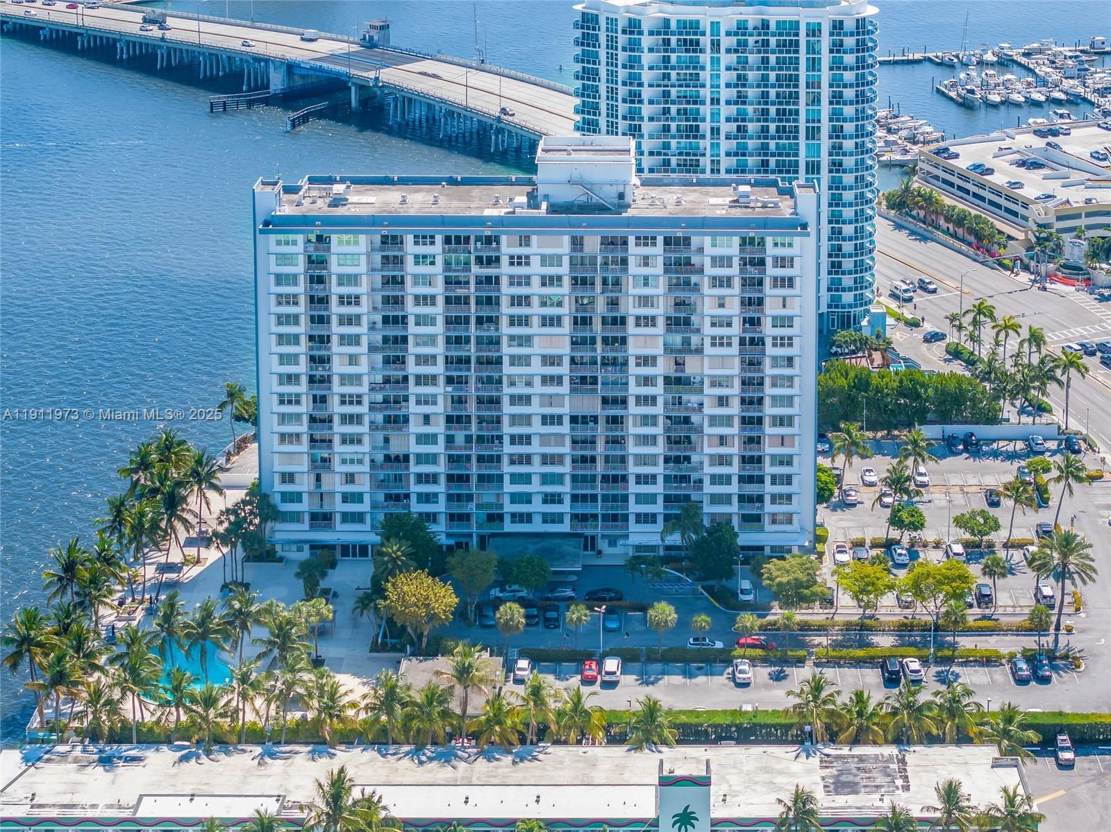 1865 79th St Cswy #14D North Bay Village, FL 33141