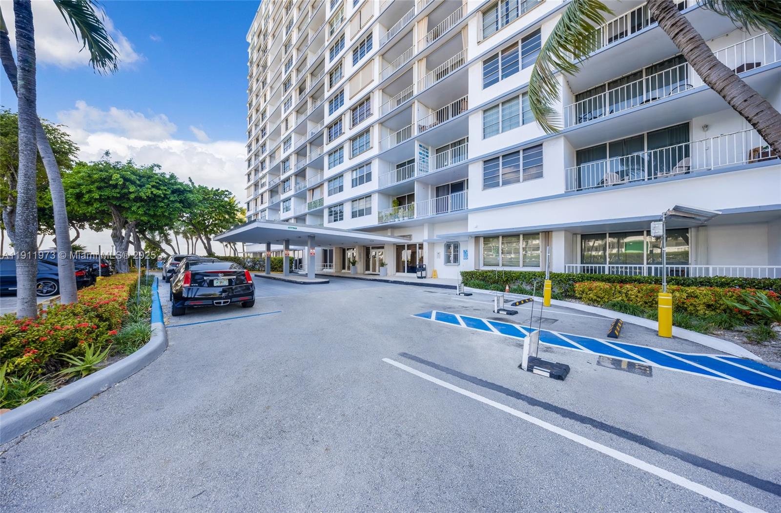 1865 79th St Cswy #14D North Bay Village, FL 33141