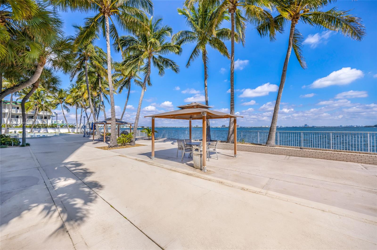 1865 79th St Cswy #14D North Bay Village, FL 33141