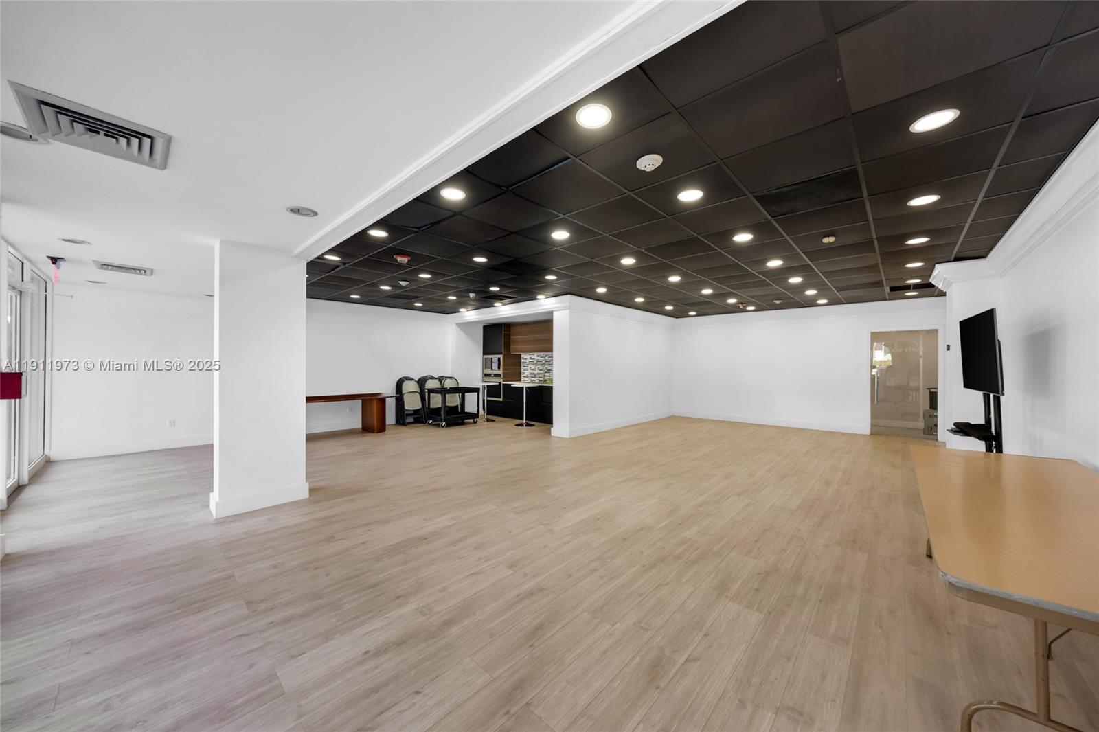 1865 79th St Cswy #14D North Bay Village, FL 33141