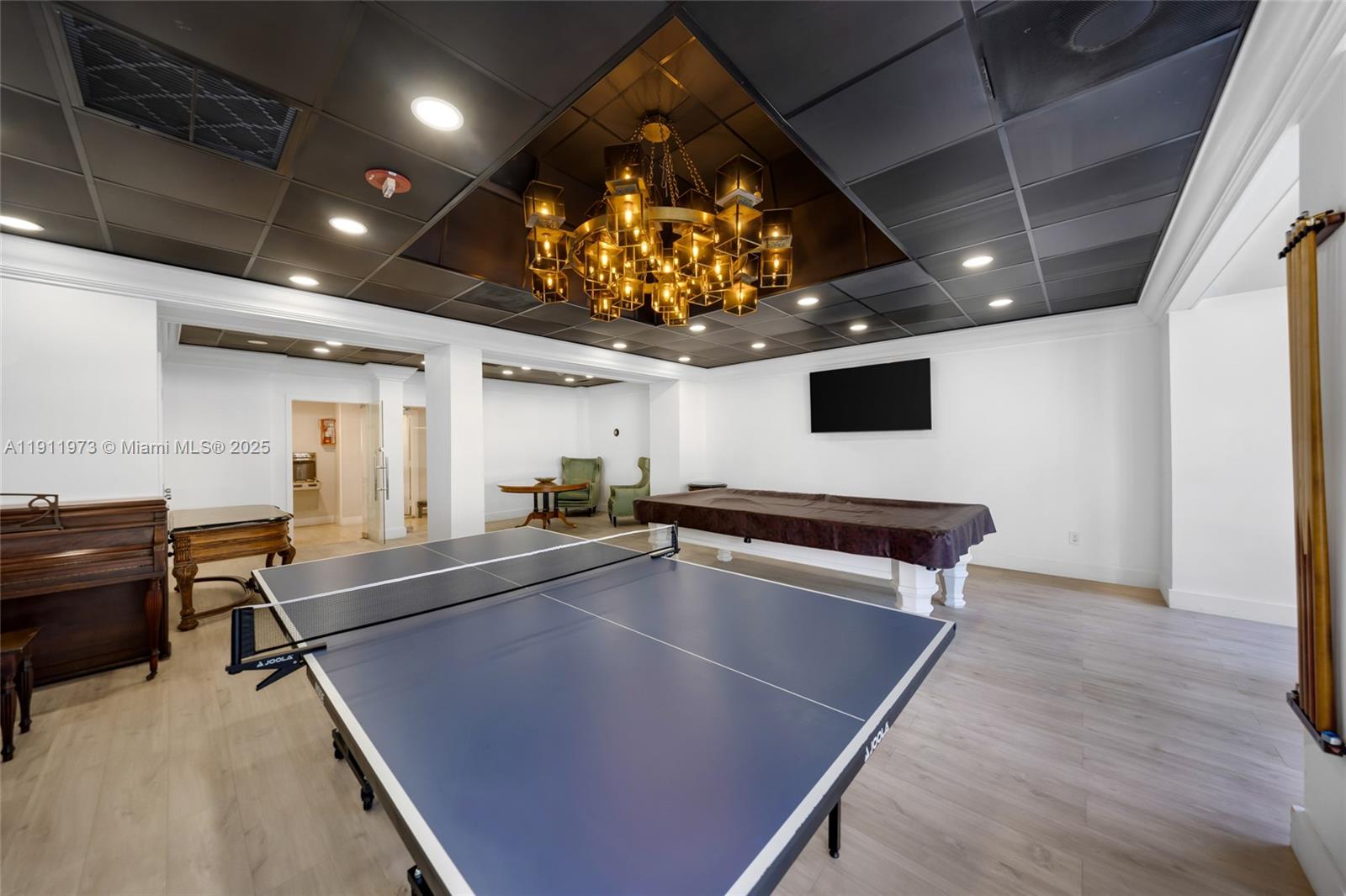 1865 79th St Cswy #14D North Bay Village, FL 33141