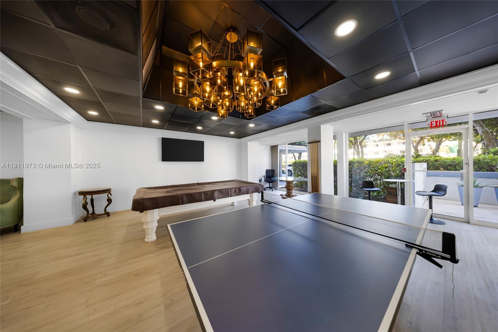 1865 79th St Cswy #14D North Bay Village, FL 33141