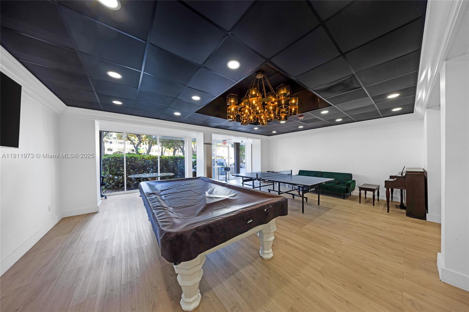 1865 79th St Cswy #14D North Bay Village, FL 33141