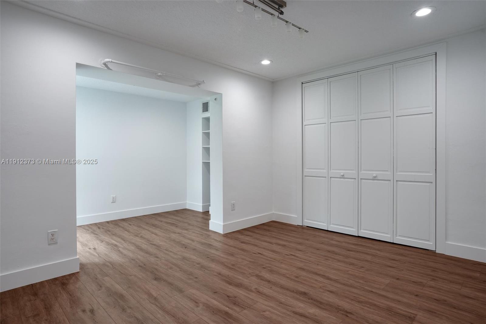 6230 SW 112th St #* Pinecrest, FL 33156