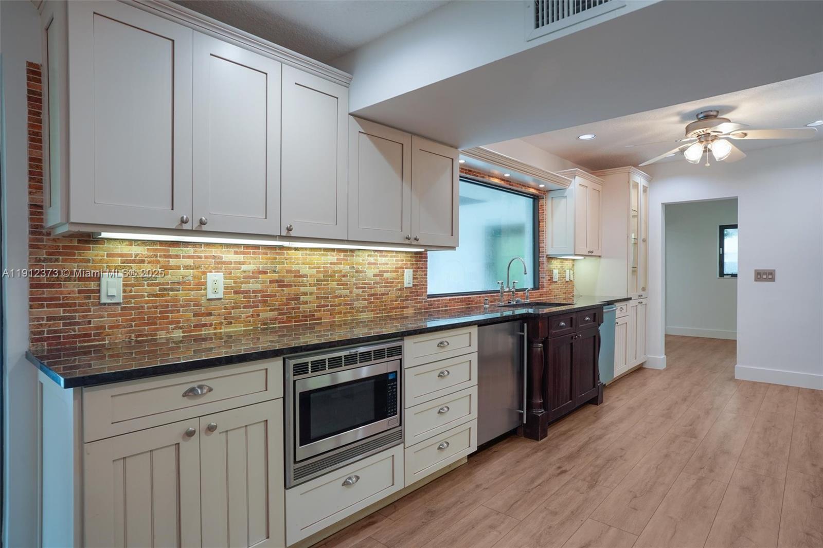 6230 SW 112th St #* Pinecrest, FL 33156