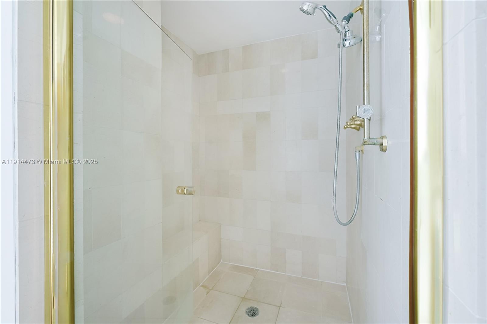 300 S Pointe Dr #405 Miami Beach, FL 33139