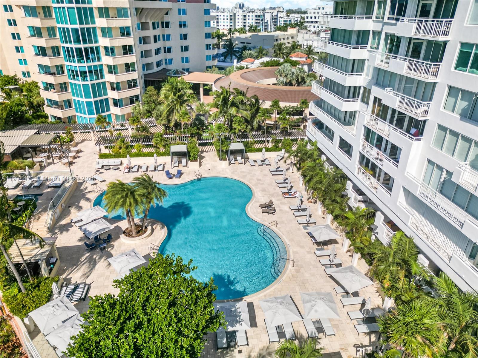 300 S Pointe Dr #405 Miami Beach, FL 33139