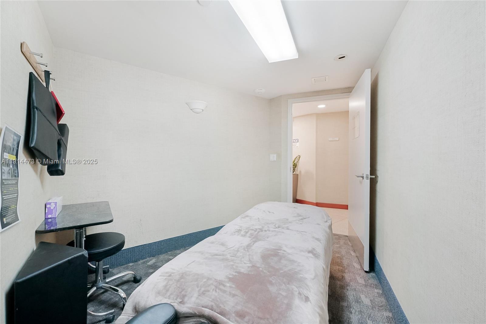 300 S Pointe Dr #405 Miami Beach, FL 33139