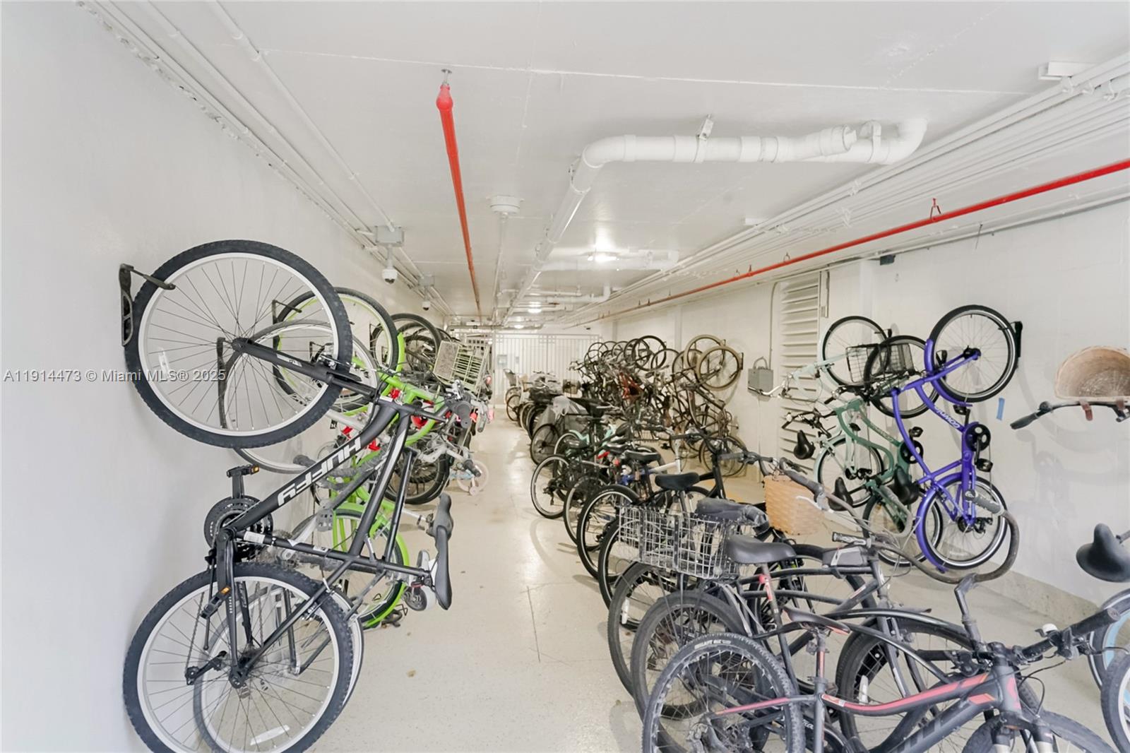 300 S Pointe Dr #405 Miami Beach, FL 33139